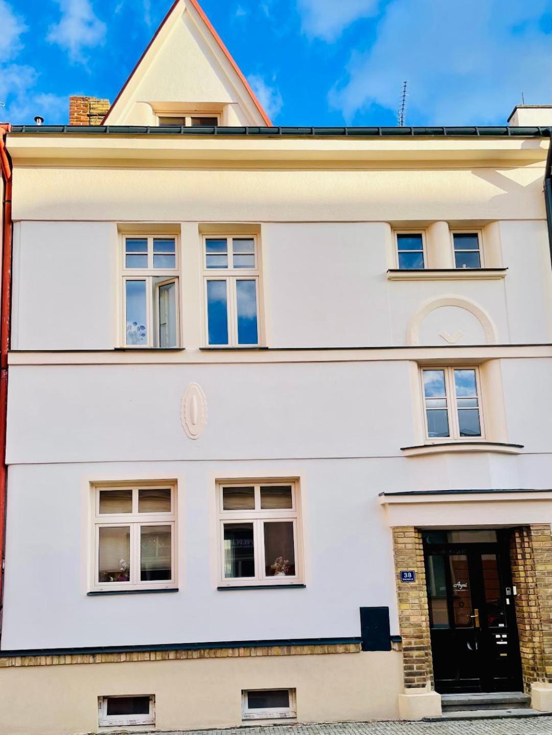 Ayni Apartman Семили Екстериор снимка